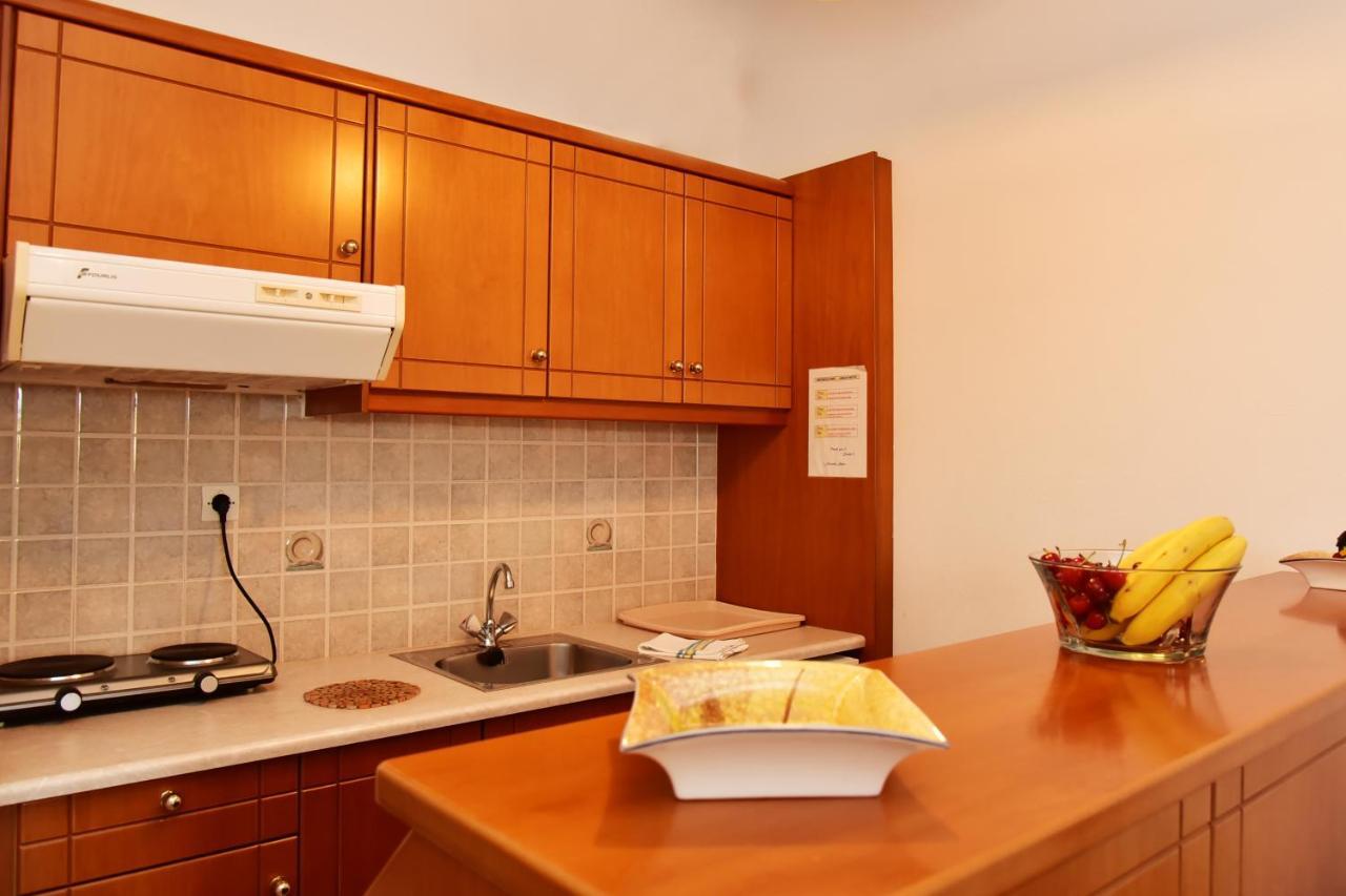Filoxenia Apartments 2 Palaiochora Bagian luar foto