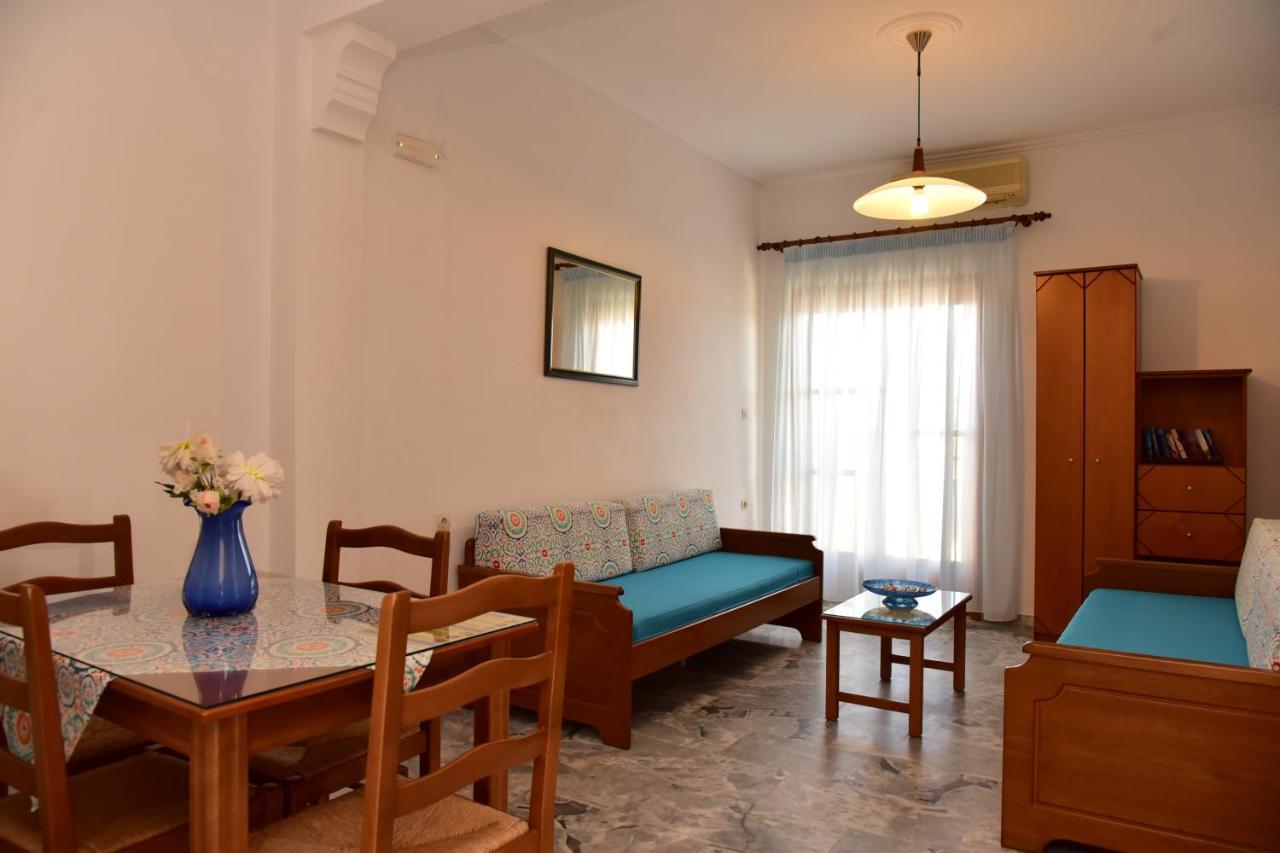 Filoxenia Apartments 2 Palaiochora Bagian luar foto