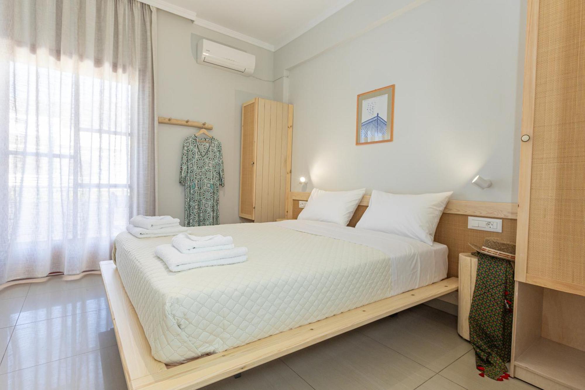 Filoxenia Apartments 2 Palaiochora Bagian luar foto