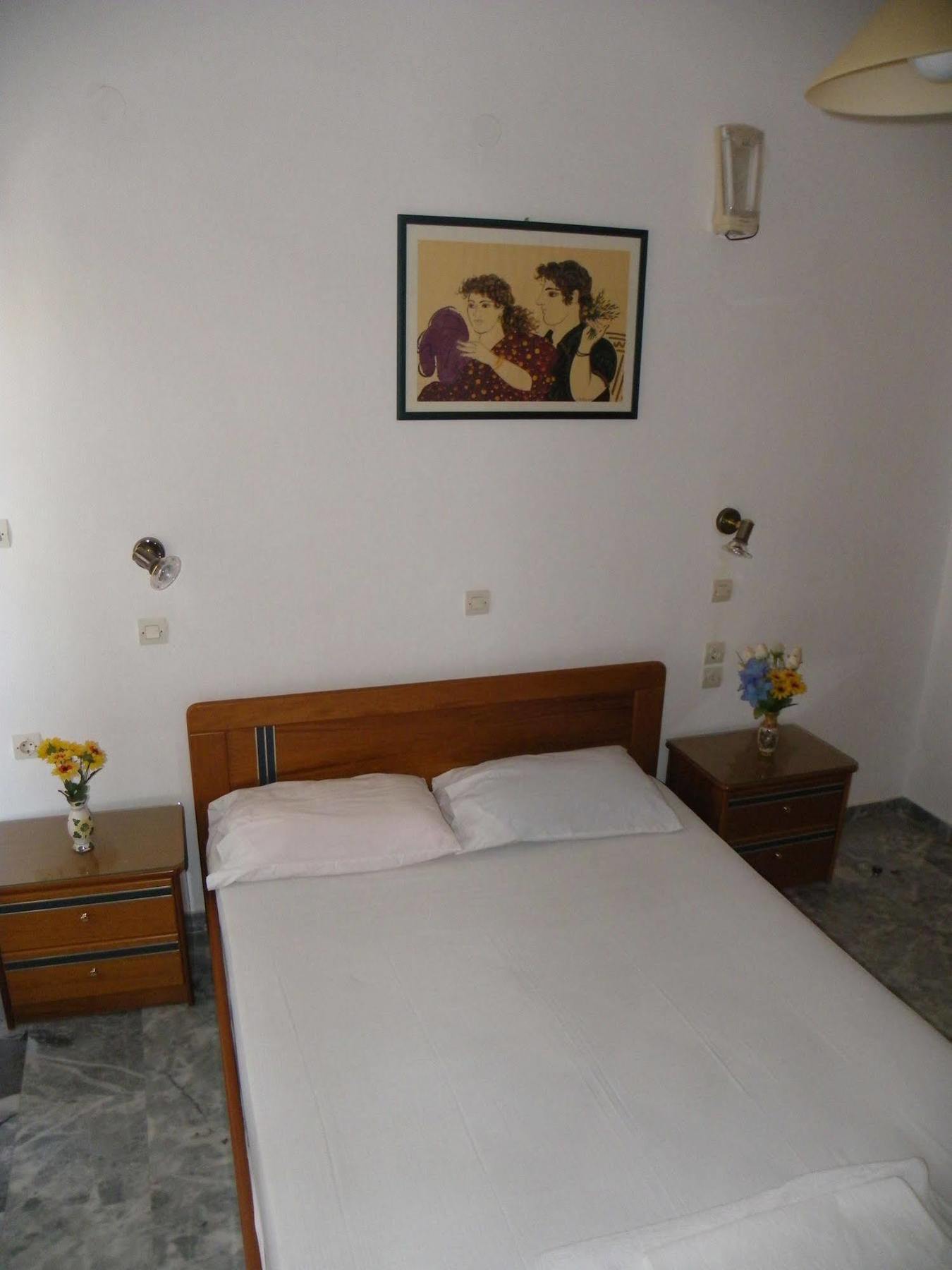 Filoxenia Apartments 2 Palaiochora Bagian luar foto