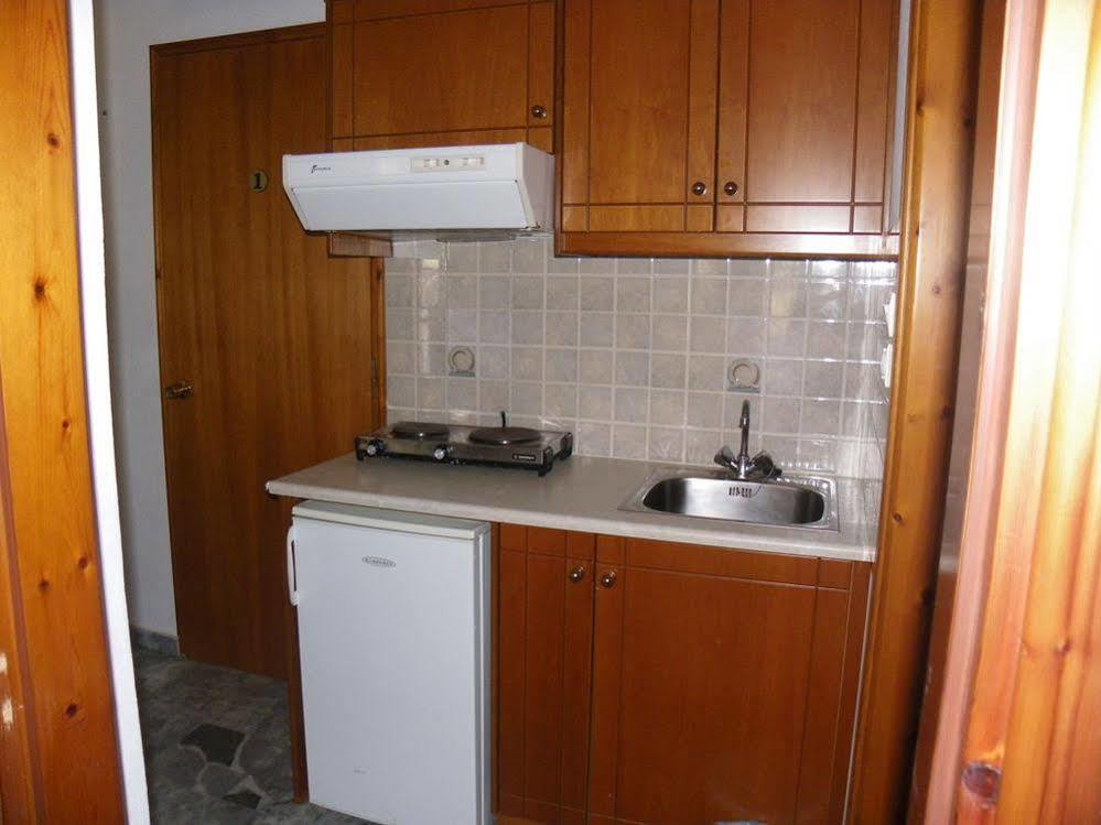 Filoxenia Apartments 2 Palaiochora Bagian luar foto