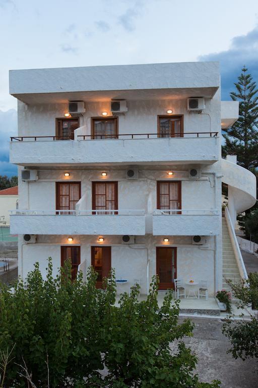 Filoxenia Apartments 2 Palaiochora Bagian luar foto
